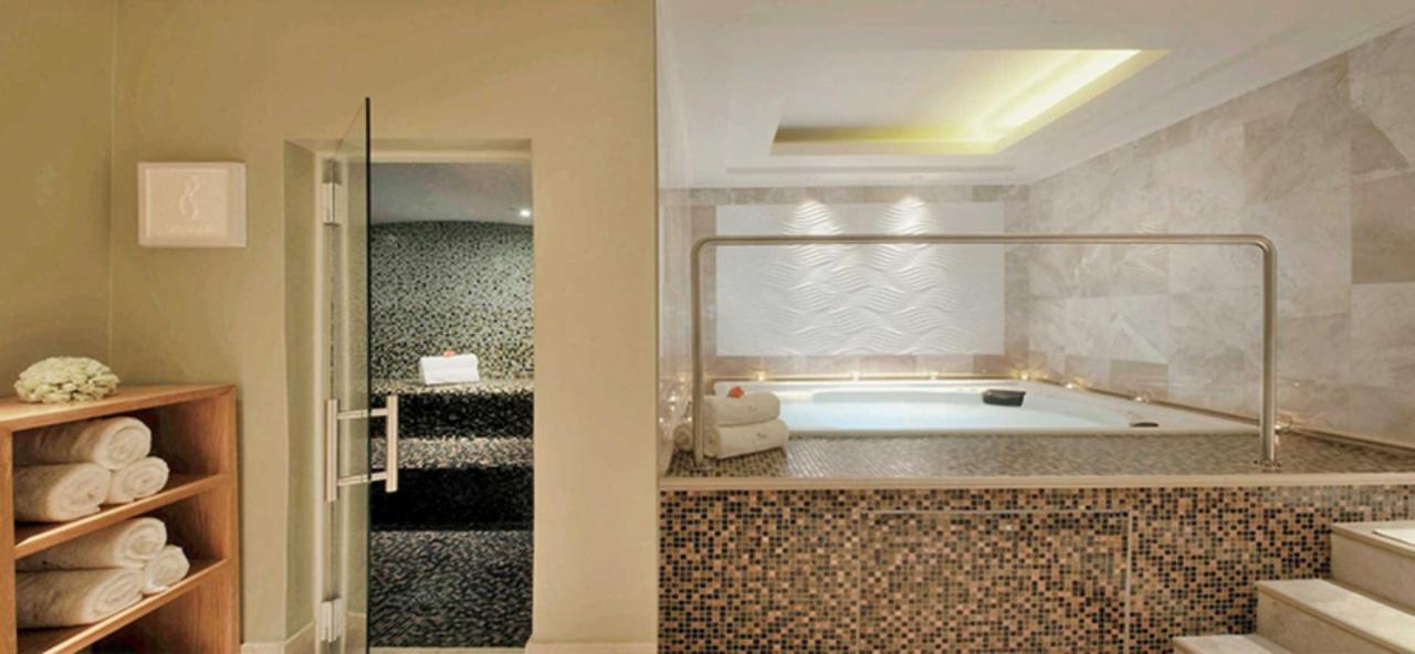 Taj Luxury Hotel 5*